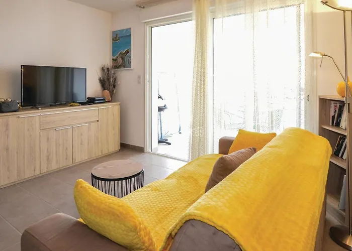 Apartment Gorgeous In With Wifi