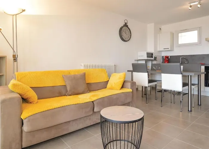 Gorgeous In With Wifi * アジャクシオ